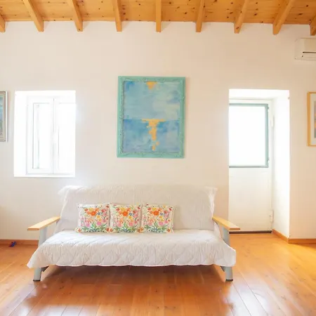Casa vacanze Cozy In With Stunning Hill Views Marandokhórion